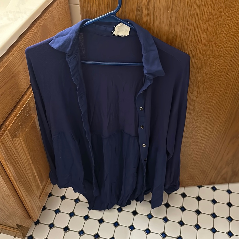 Everleigh high low button up